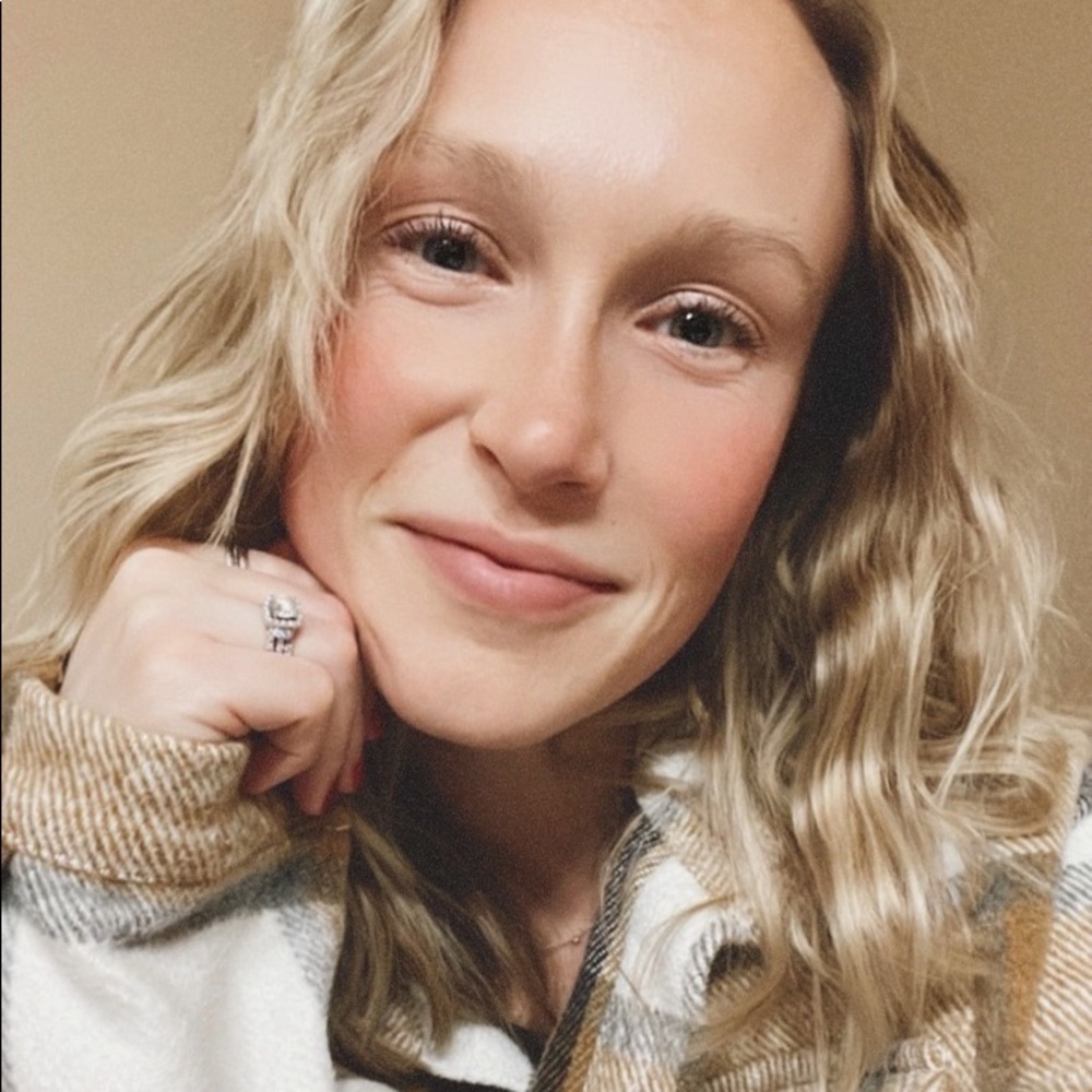 Meet your Posher, Lindsey